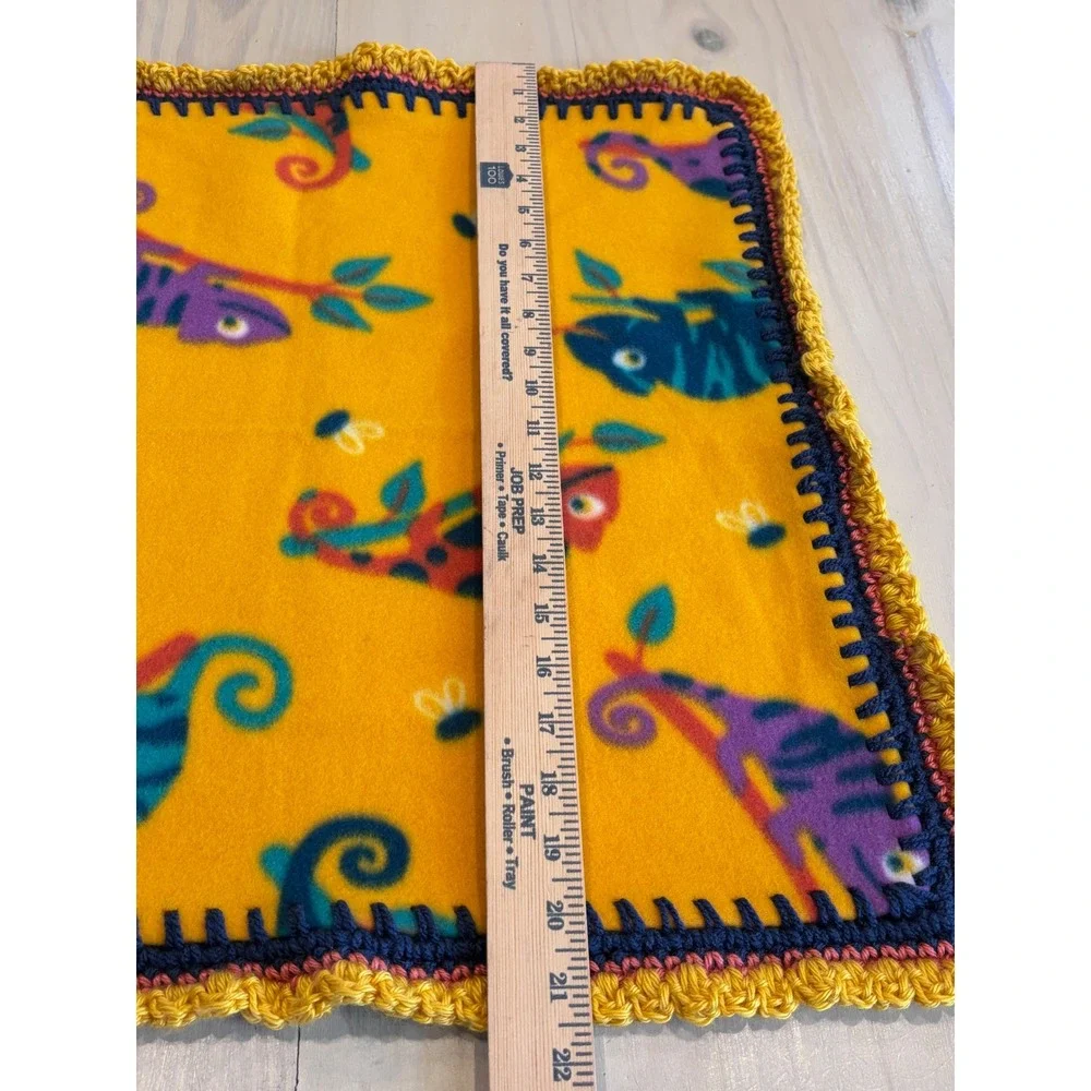 Handmade Chameleon Fleece Baby Blanket Yellow Crochet Trim 21x21 Small Security‎